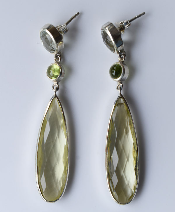 Dewlight Danglers