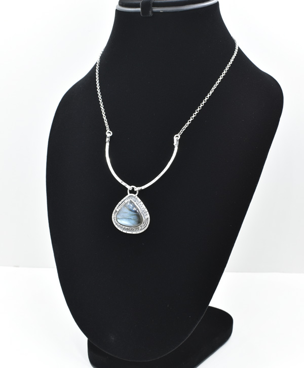 Labradorite Regal Drop