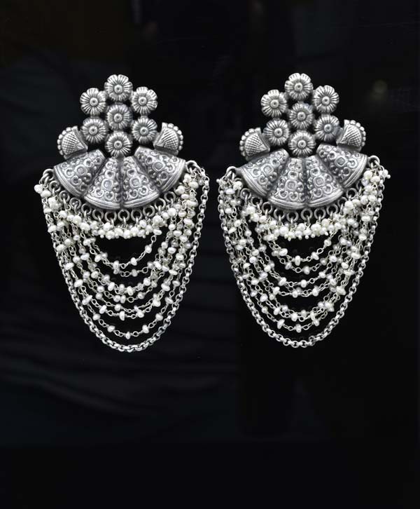 Pankh Pearl Jhomkis