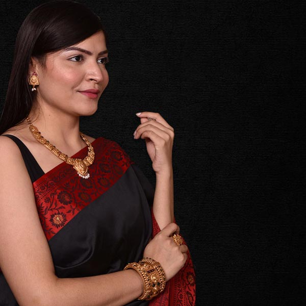 Traditional Jewellery Sets For Women