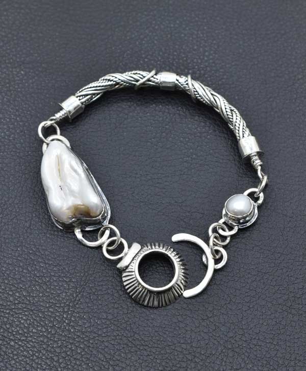 Designer Pearl & Silver Bracelet - Platear