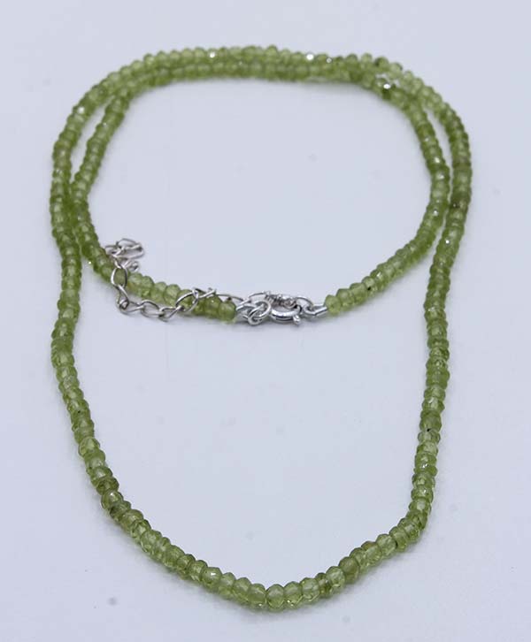 Olive Dew Necklace
