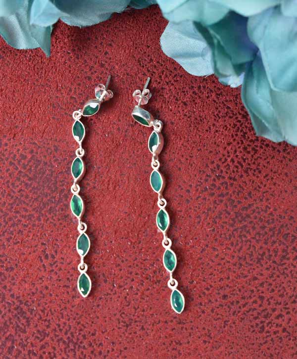 Buy Green Earrings for Women by Karatcart Online | Ajio.com