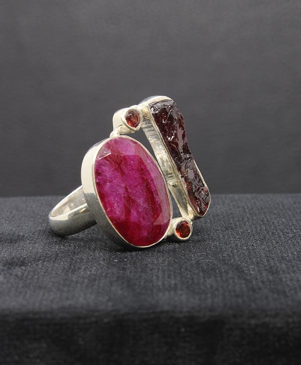 Three-Stone Grape Garnet Ring | Wixon Jewelers