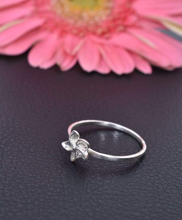 Bespoke Minimalistic Modern Engagement Ring Design 10 Ants Jewellery