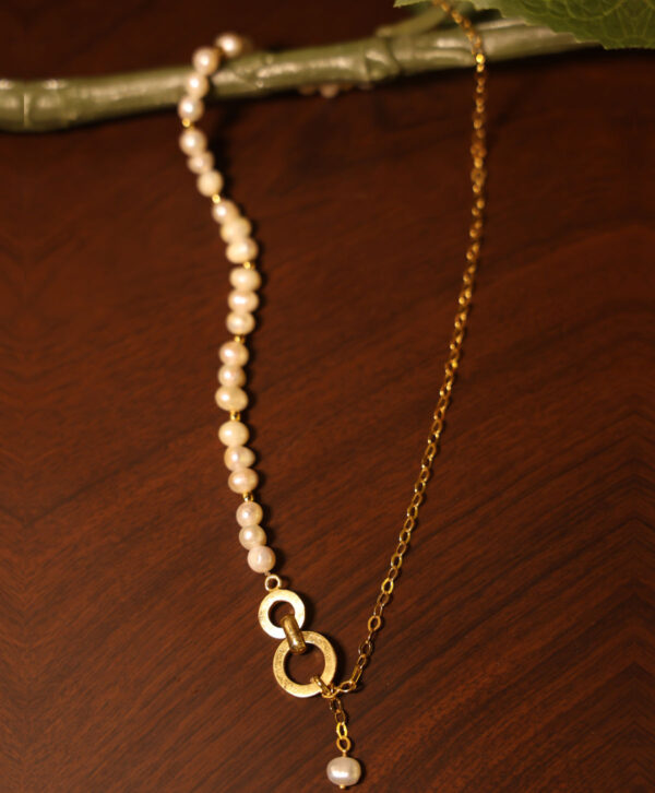 Eterna Link Pearl Necklace
